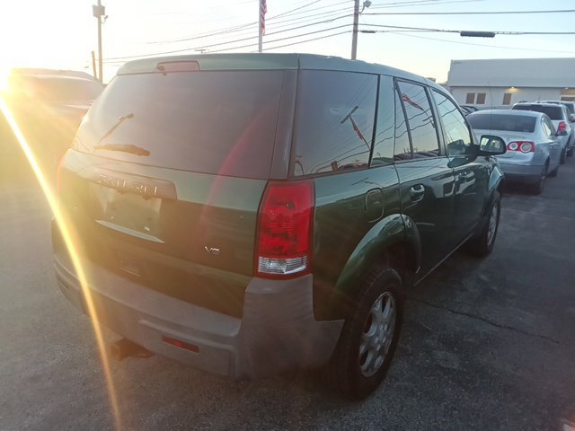 Used 2004 Saturn Vue 2WD V6 image 4