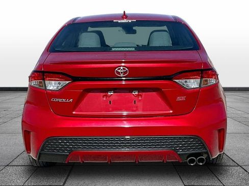 Used 2021 Toyota Corolla SE image 4