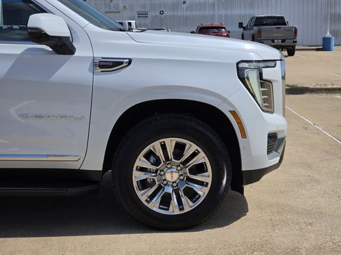 New 2026 GMC Yukon Denali RWD image 5