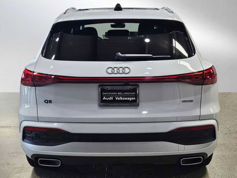 Certified 2025 Audi Q5 Premium image 6