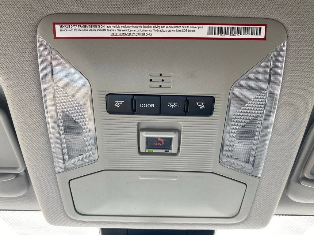Used 2021 Toyota RAV4 XLE FWD image 24