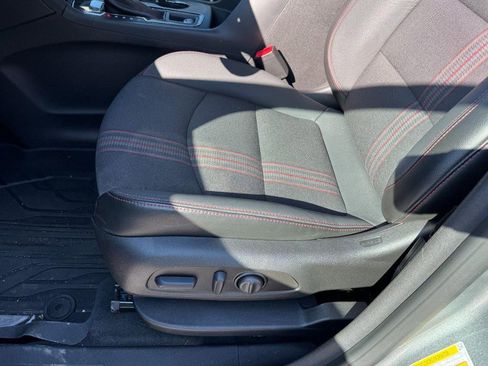 Used 2023 Chevrolet Equinox RS w/ LPO, Floor Liner Package FWD image 14