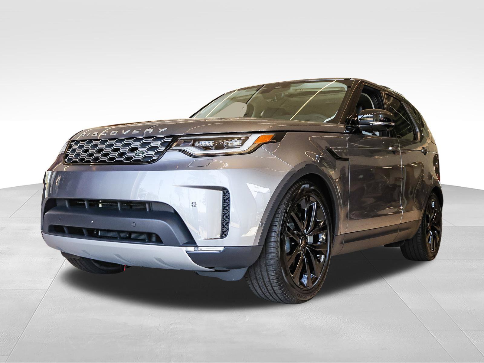 New 2026 Land Rover Discovery S AWD/4WD image 1