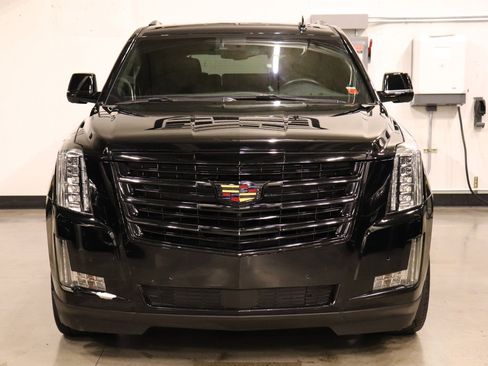 Used 2015 Cadillac Escalade Platinum image 7
