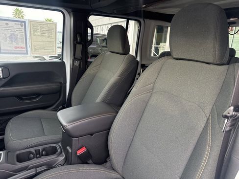 Certified 2025 Jeep Wrangler Unlimited Sahara image 15