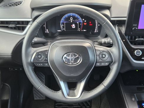 Used 2026 Toyota Corolla Cross LE FWD image 15