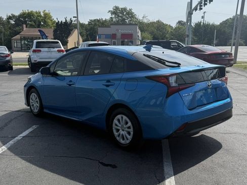 Used 2019 Toyota Prius LE FWD image 11