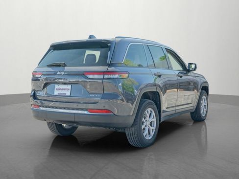 Used 2022 Jeep Grand Cherokee Limited AWD/4WD image 7