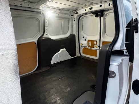 Used 2019 Ford Transit Connect XL image 10