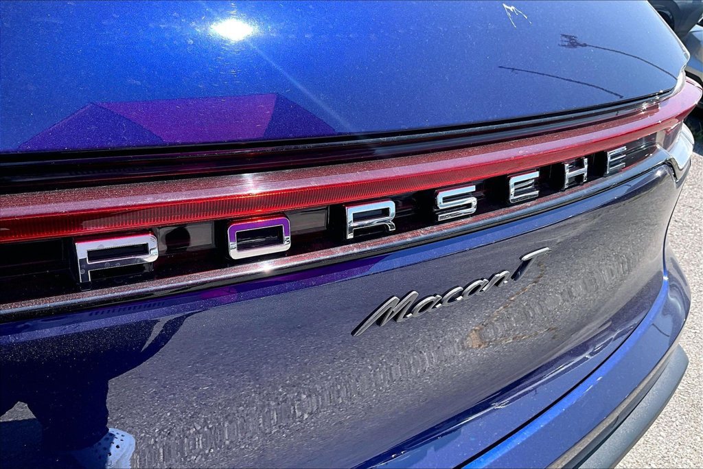 Used 2023 Porsche Macan Turbo AWD/4WD image 42