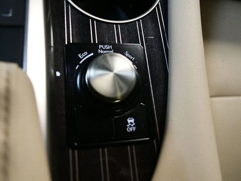 Used 2022 Lexus RX 350L Luxury w/ Accessory Package (Z1) image 73