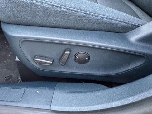 New 2025 Ford Maverick XLT w/ XLT Luxury Package image 17