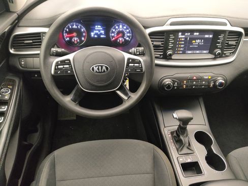Used 2020 Kia Sorento LX image 22