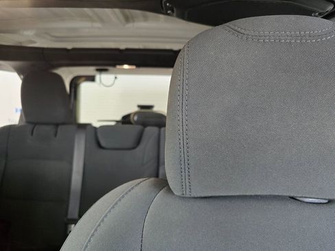 Used 2019 Jeep Wrangler Unlimited Sport S AWD/4WD image 8