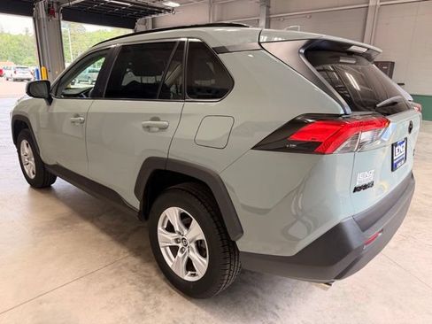 Used 2020 Toyota RAV4 XLE w/ Convenience Package AWD/4WD image 6