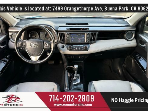 Used 2017 Toyota RAV4 Limited image 17