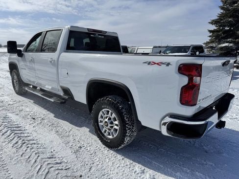 Used 2023 Chevrolet Silverado 2500 LT w/ Fleet Comfort Package AWD/4WD image 6