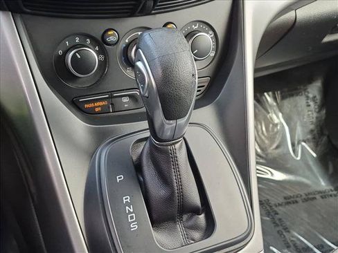 Used 2016 Ford Escape SE FWD image 12