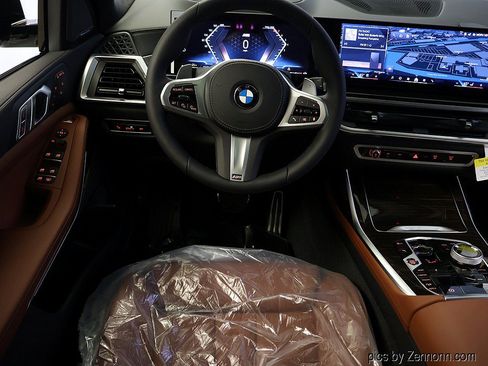 New 2027 BMW X7 xDrive40i w/ Executive Package AWD/4WD image 16