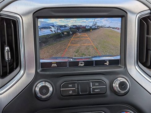 Used 2022 GMC Sierra 2500 SLE w/ SLE Value Package; image 24