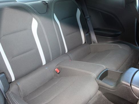 Used 2019 Chevrolet Camaro LT w/ Technology Package image 14