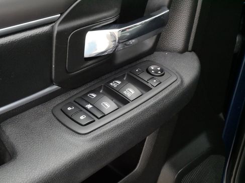 Used 2022 RAM 1500 Classic Warlock w/ Electronics Group AWD/4WD image 19