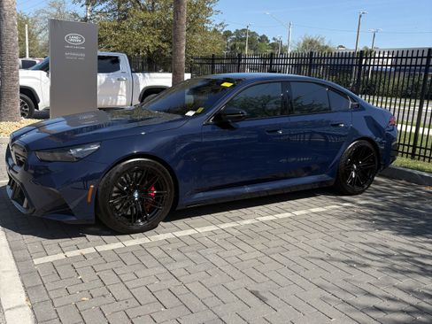 Used 2025 BMW M5 w/ Executive Package image 1