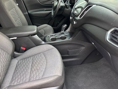 Used 2018 Chevrolet Equinox LT w/ Sun & Infotainment Package AWD/4WD image 15