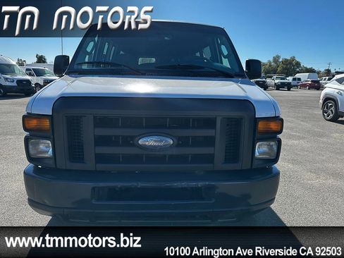 Used 2008 Ford E-350 and Econoline 350 XLT image 2