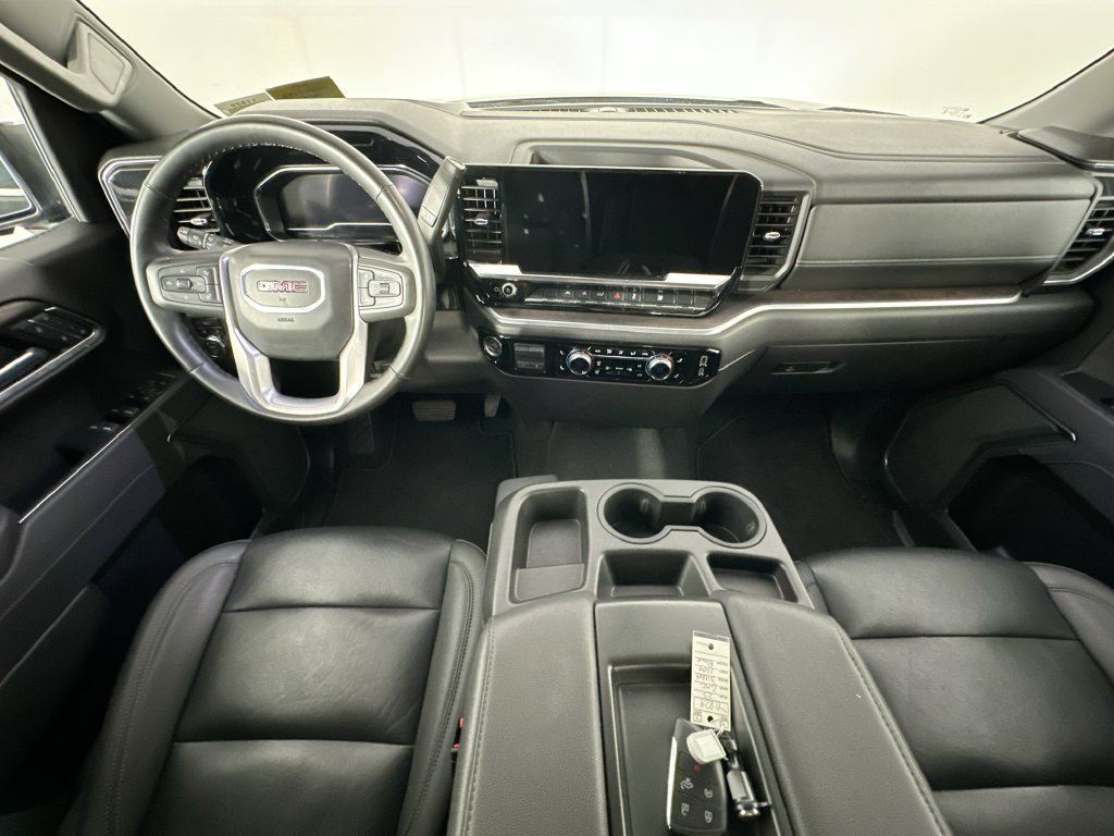 Used 2025 GMC Sierra 1500 SLT AWD/4WD image 10