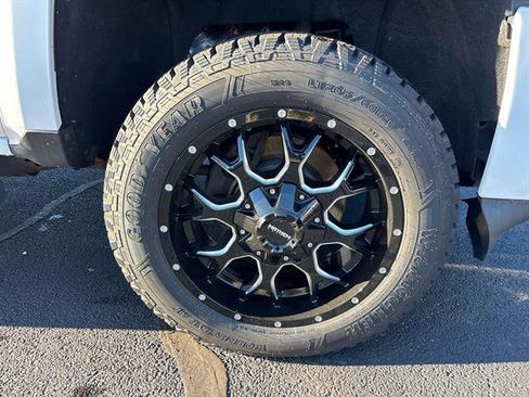 Used 2019 Chevrolet Silverado 2500 LT w/ All Star Edition image 21