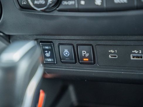 Used 2024 Nissan Frontier PRO-4X w/ Pro Convenience Package image 26