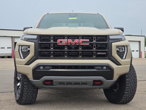 Used 2023 GMC Canyon AT4X AWD/4WD image 3