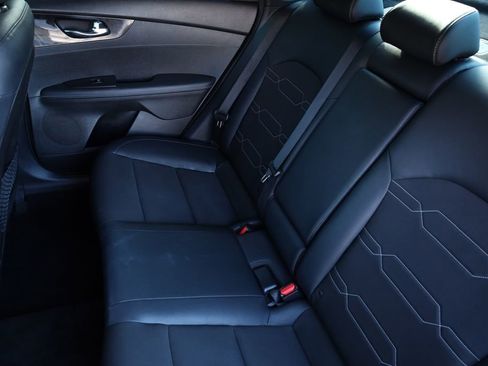 Used 2023 Kia Forte GT-Line image 27