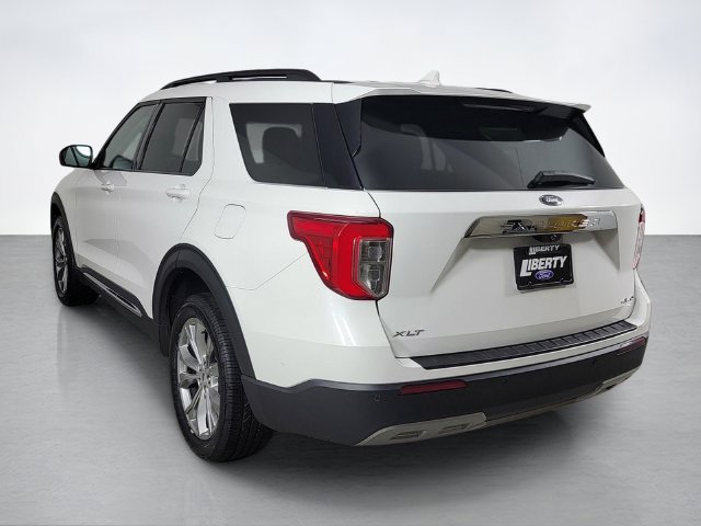 Used 2022 Ford Explorer XLT w/ Equipment Group 202A AWD/4WD image 5