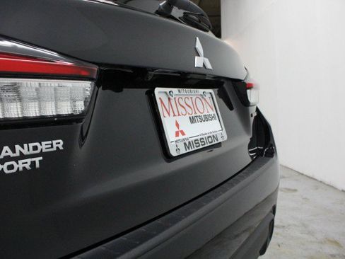 New 2026 Mitsubishi Outlander Sport LE image 4