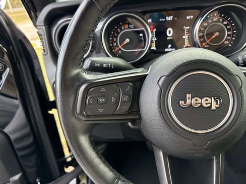 Used 2022 Jeep Wrangler Unlimited Sport image 30