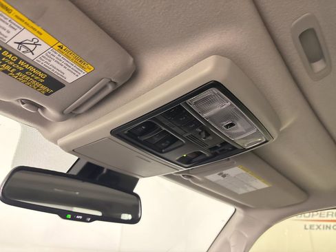 Used 2021 Toyota 4Runner Limited image 22