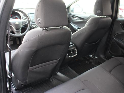Used 2018 Chevrolet Malibu LT image 31