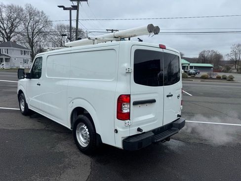 Used 2019 Nissan NV 3500 S image 10