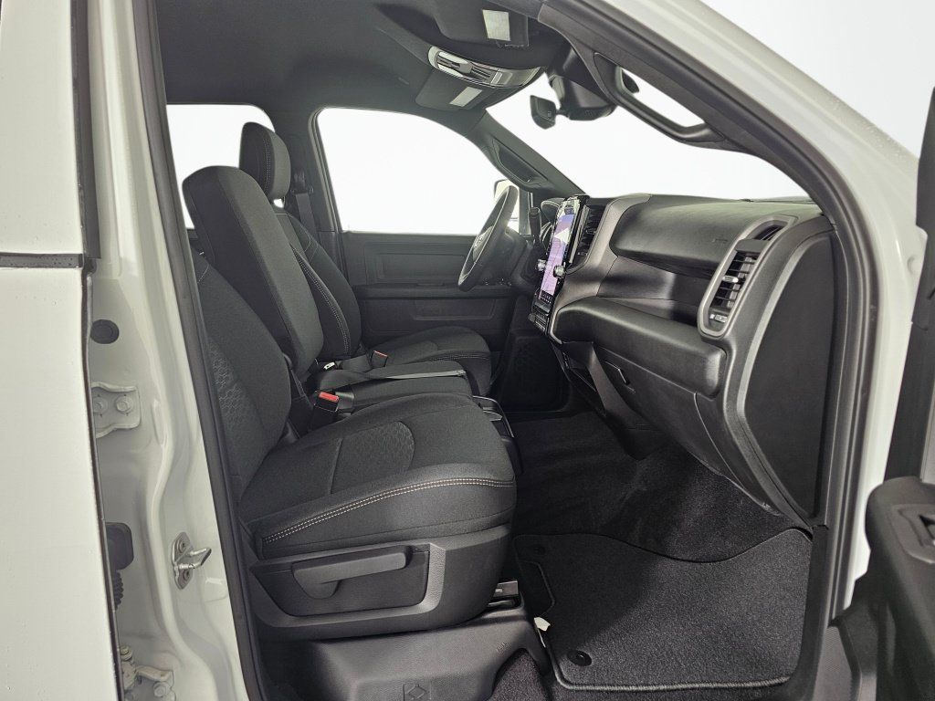 New 2026 RAM 3500 Tradesman AWD/4WD image 39