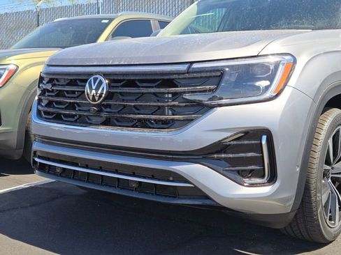 New 2026 Volkswagen Atlas SEL Premium R-Line AWD/4WD image 3