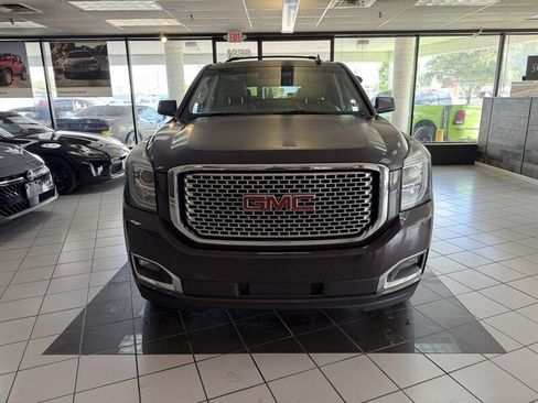 Used 2016 GMC Yukon XL Denali w/ Open Road Package AWD/4WD image 3