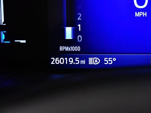 Used 2025 Ford Escape ST-Line image 18