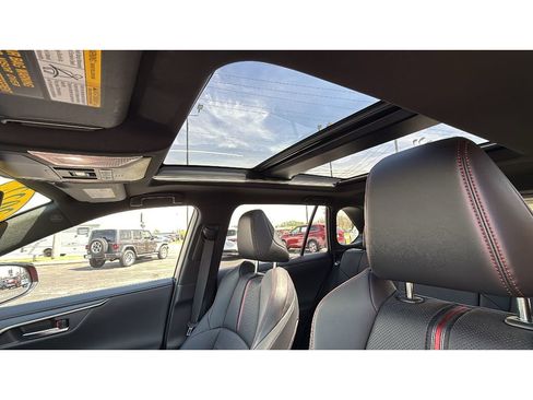 Used 2022 Toyota RAV4 XSE w/ Premium Package image 33