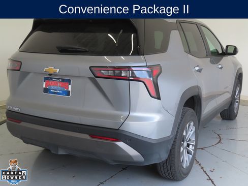 Used 2026 Chevrolet Equinox LT w/ Convenience Package II FWD image 3