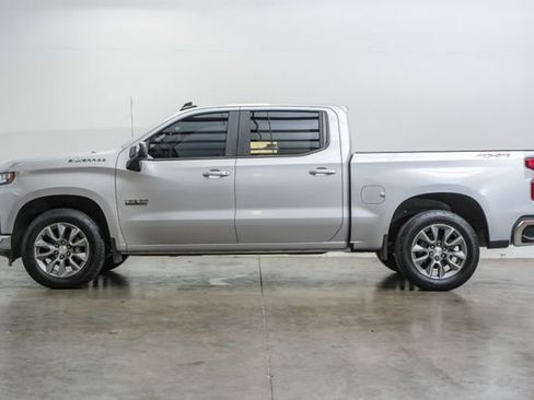 Used 2019 Chevrolet Silverado 1500 LT w/ Texas Edition image 17