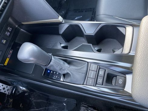 Certified 2025 Toyota Camry SE image 18