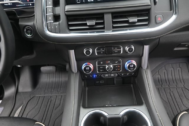 Used 2023 GMC Yukon XL SLT w/ SLT Premium Package RWD image 7