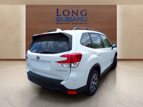 Used 2020 Subaru Forester Premium AWD/4WD image 10